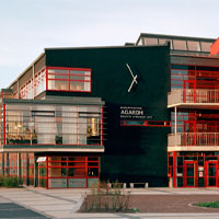Kontakta oss